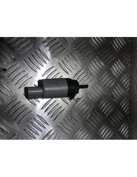 Pompe lave glace avant BMW SERIE 1 E87 PHASE 1 Diesel