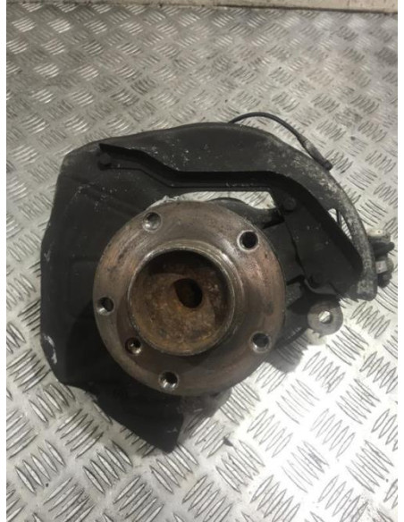 Fusee avant gauche BMW SERIE 5 E39 PHASE 1 Essence