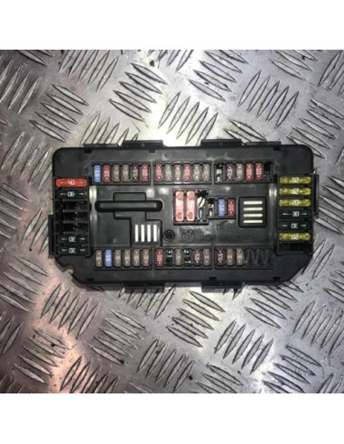 Porte fusible BMW SERIE 4 F32 COUPE PHASE 1 Diesel