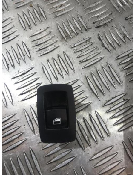 Interrupteur de leve vitre arriere gauche BMW SERIE 1 F20 PHASE 1 Diesel