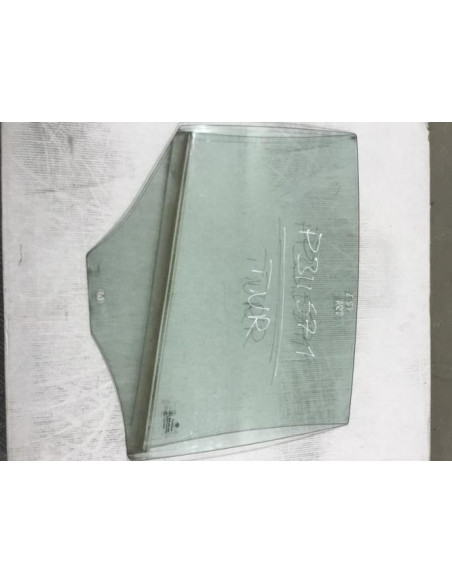 Vitre arriere droit BMW SERIE 1 E87 PHASE 2 