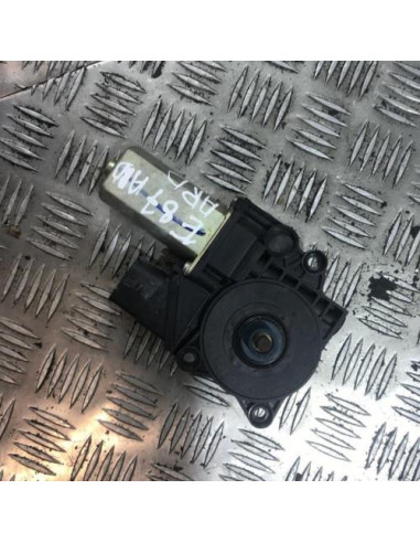 mot. essuie glace arrière droit BMW  