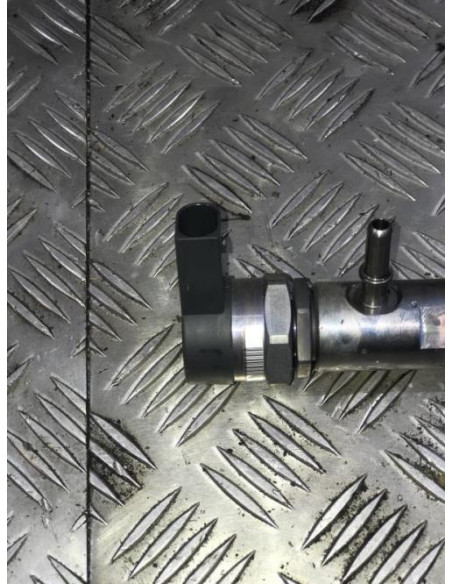 Rampe injection BMW SERIE 3 F30 PHASE 1 Diesel
