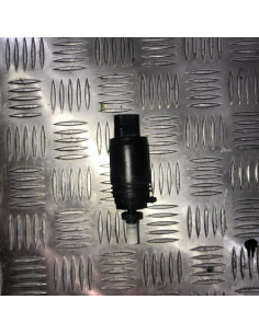 Pompe lave glace avant BMW SERIE 1 E81 Diesel