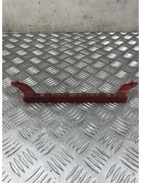 Feu arriere stop central BMW SERIE 1 E81 Diesel