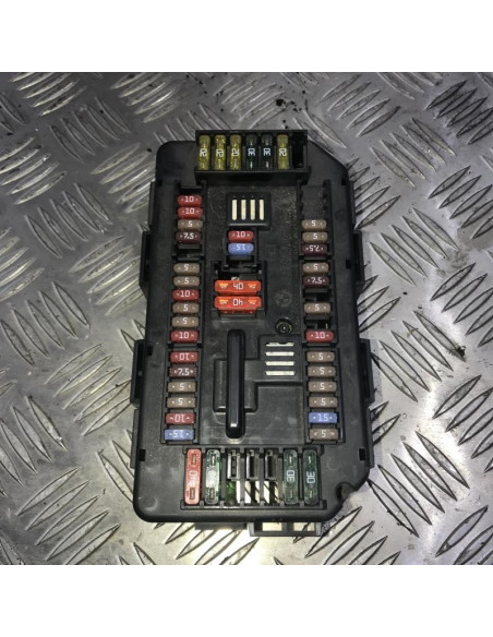 Porte fusible BMW SERIE 1 F20 PHASE 1 Diesel