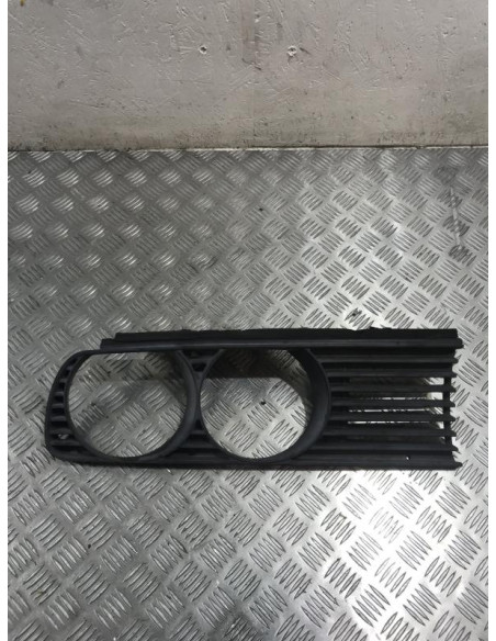 Grille de calandre droite BMW SERIE 3 E30 