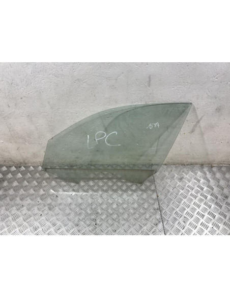 Vitre avant gauche BMW SERIE 1 F20 PHASE 1 Diesel