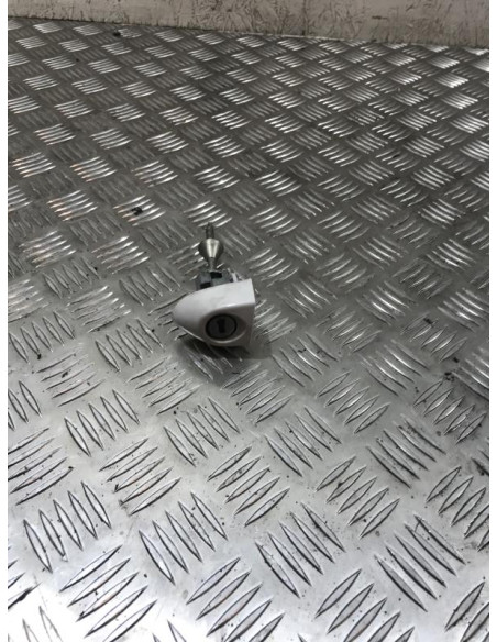 Barillet porte avant gauche BMW SERIE 1 E81 Diesel