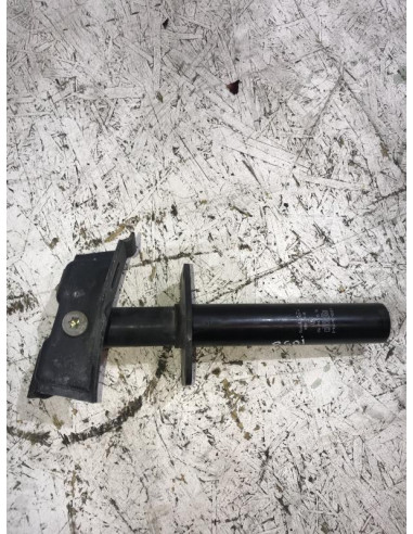 Support de pare chocs arriere BMW SERIE 8 E31 COUPE Essence