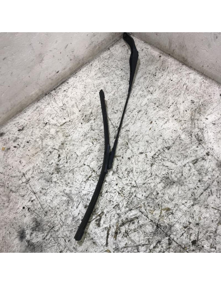 Bras essuie glace avant droit BMW SERIE 1 E81 Diesel