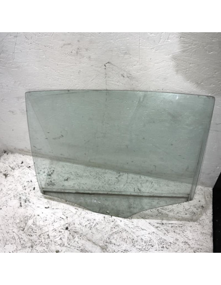 Vitre arriere gauche BMW SERIE 1 E87 PHASE 2 Diesel