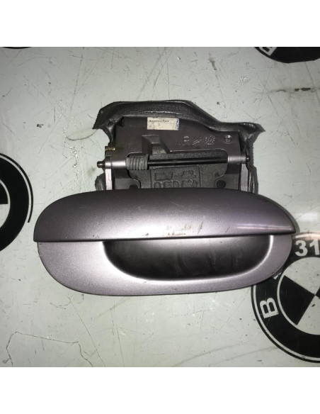 Poignee porte arriere droit BMW  