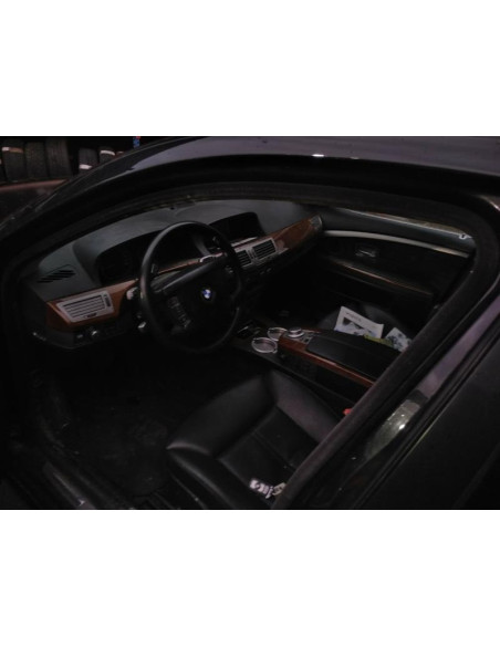 Fusee avant gauche BMW SERIE 7 E65 PHASE 2 Diesel