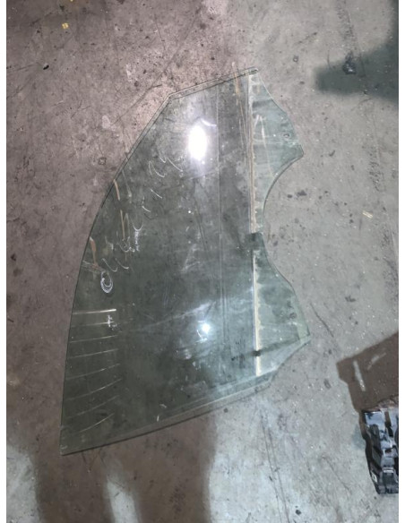 Vitre avant droit BMW SERIE 1 F20 PHASE 2 Diesel