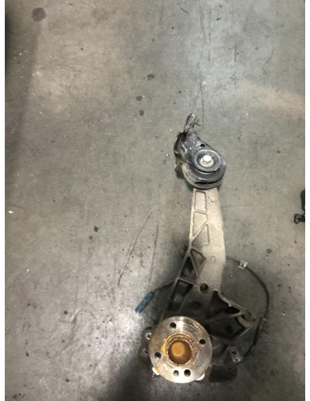 Fusee arriere droit MINI MINI 2 R56 PHASE 1 Essence