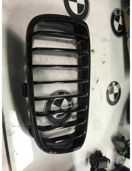 Grille de calandre gauche BMW SERIE 1 F20 PHASE 1 Diesel