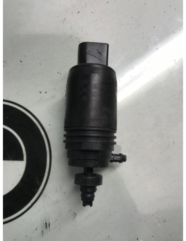 Pompe lave glace avant BMW SERIE 1 (E81) 