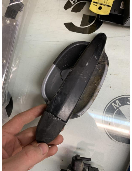 Poignee porte avant droit BMW SERIE 6 (E63) COUPE PHASE 1 