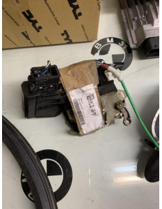 Serrure arriere droit BMW  