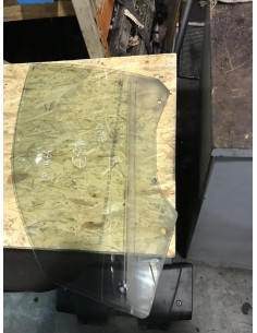 Vitre avant gauche BMW SERIE 1 E87 PHASE 1 Diesel