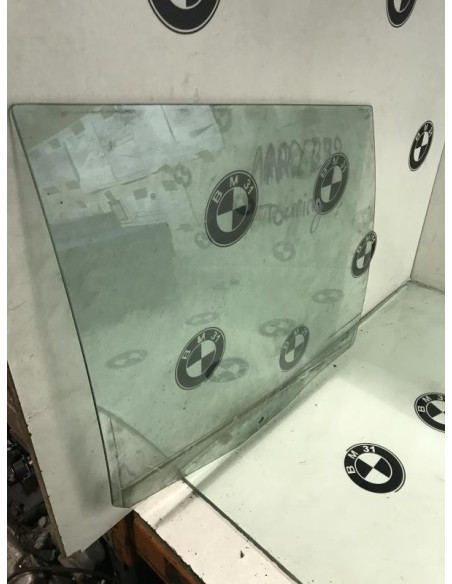 Vitre arriere droit BMW SERIE 5 E39 TOURING PHASE 1 BREAK 