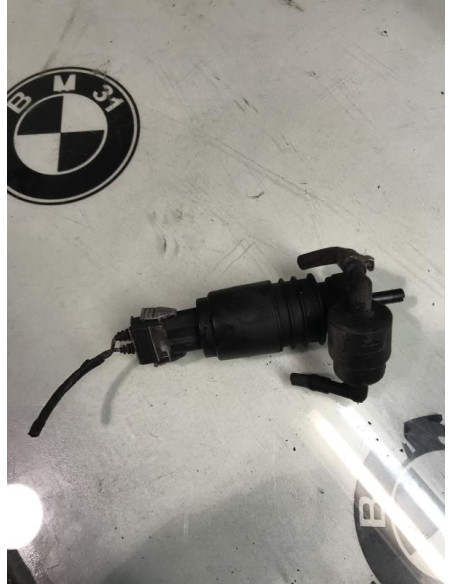 Pompe lave glace avant BMW SERIE 3 E36 COMPACT 