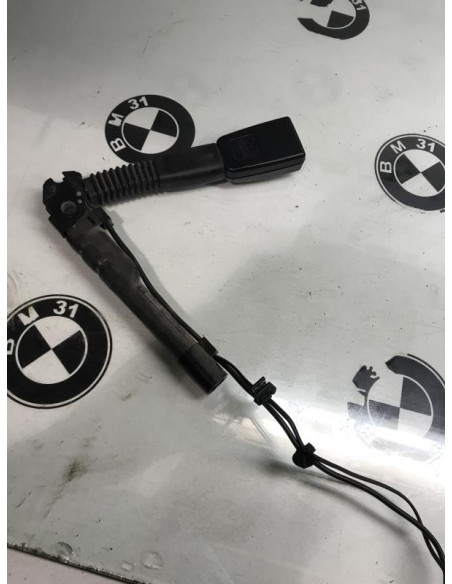 Pretensionneur de ceinture avant droit BMW SERIE 1 (E81) 