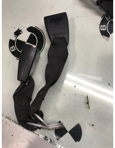 Attache ceinture arriere droit BMW SERIE 3 E46 PHASE 1 Diesel