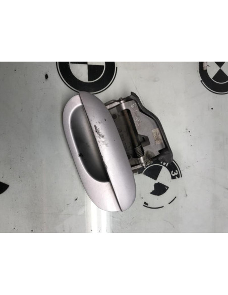 Poignee porte arriere gauche BMW SERIE 5 E39 PHASE 2 Diesel