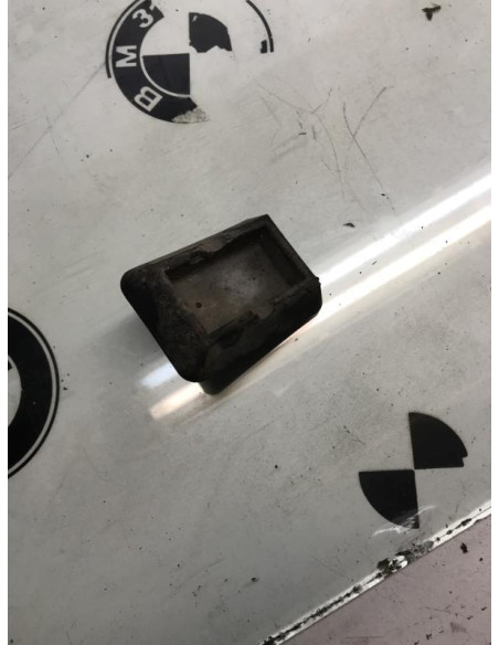 Bas de caisse droit BMW  