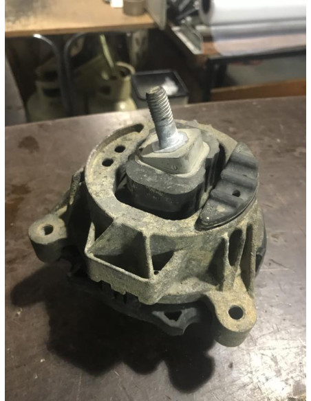 Support moteur droit BMW SERIE 1 F21 PHASE 1 Diesel