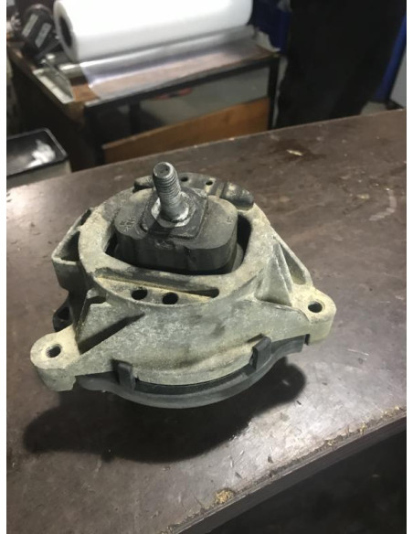 Support moteur gauche BMW SERIE 1 F21 PHASE 1 Diesel