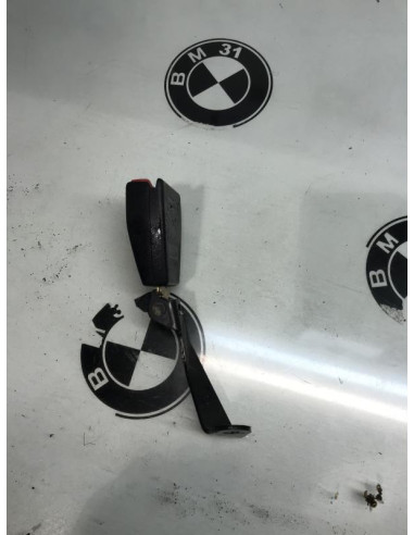 Attache ceinture arriere droit BMW  