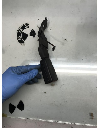 Attache ceinture arriere centrale BMW SERIE 5 (F10) PHASE 1 