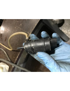 Pompe lave glace avant BMW  