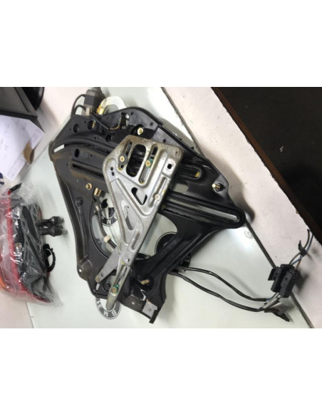 Leve vitre electrique arriere gauche BMW SERIE 8 E31 COUPE Essence