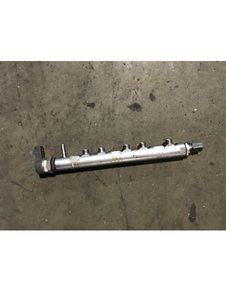 Rampe injection BMW SERIE 1 (E87) PHASE 2 (LCI) 