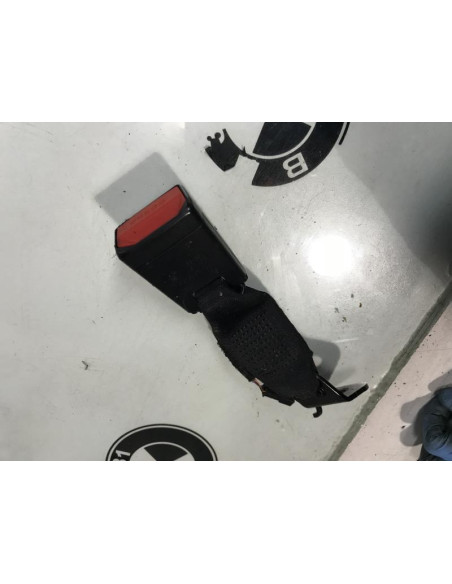 Attache ceinture arriere gauche BMW SERIE 1 (F20) 