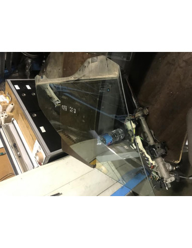 Vitre avant droit BMW  