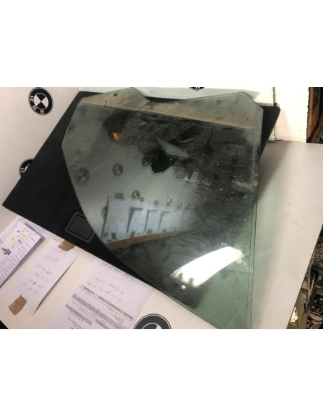 Vitre avant droit BMW X3 (E83) PHASE 1 
