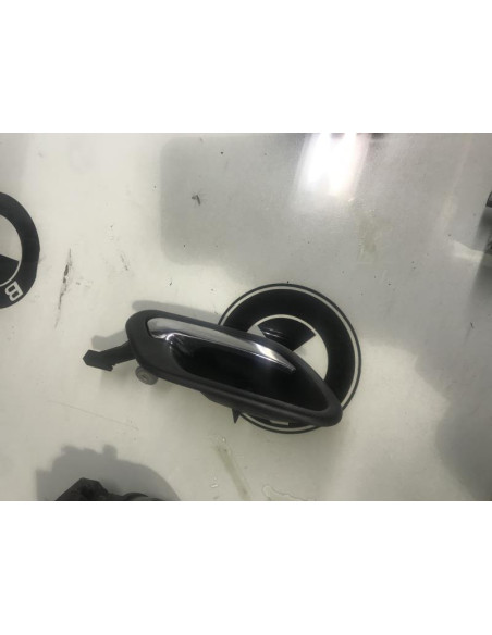 Poignee interieur avant droit BMW  