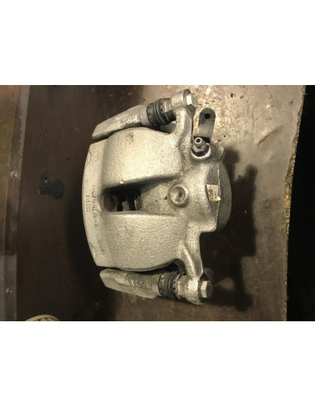 Etrier avant droit (freinage) BMW GRAN TOURER (F46) PHASE 1 5P 2015-04- 