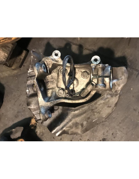 Fusee avant gauche BMW  