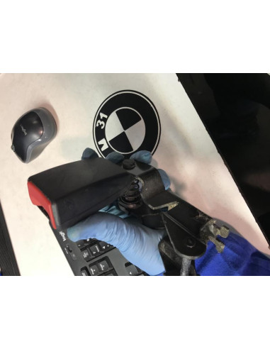 Attache ceinture arriere gauche BMW SERIE 3 E46 COMPACT PHASE 1 