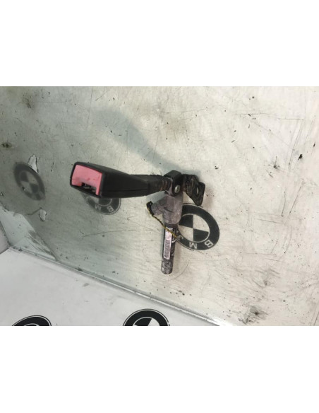 Attache ceinture arriere gauche BMW SERIE 3 (E90) PHASE 1 