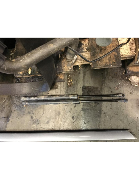 Verin de coffre BMW X3 (E83) PHASE 1 