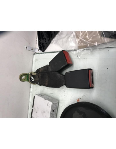 Attache ceinture arriere centrale BMW  