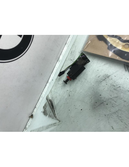 Contacteur feu stop BMW SERIE 3 E30 