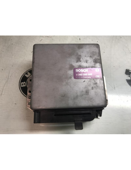 Calculateur BMW SERIE 3 E30 